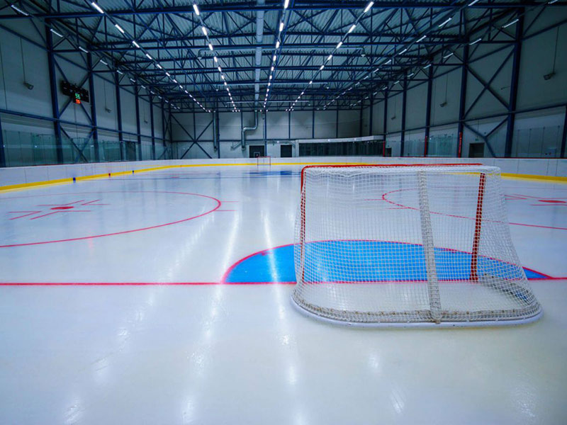 Nowa hala hokejowa w Oszczadnicy